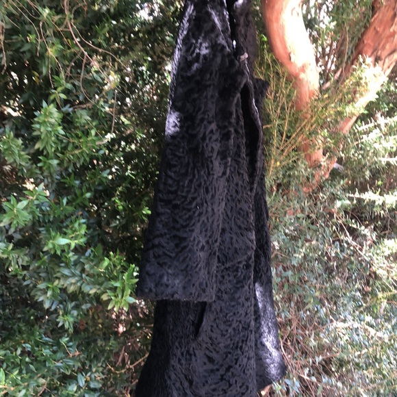 Vintage black double breasted fur coat - Picture 7 of 7